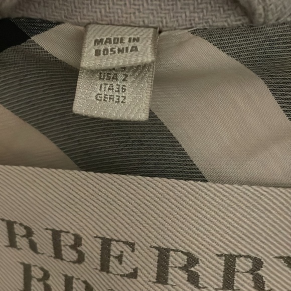 Burberry coat - Picture 3 of 4